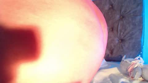 Snapshot of sweetsea_ chatting on 05/27/26, 01:57 Sea online show from 05/27/26, 01:57