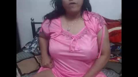 Snapshot of sweetshanayaa chatting on 09/19/25, 06:08 sweetshanayaa online show from 09/19/25, 06:08