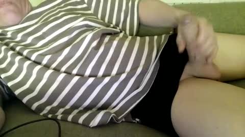 sweetsinner83 online show from 05/22/26, 09:09