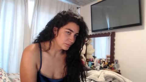 Dianis online show from 01/19/26, 02:21