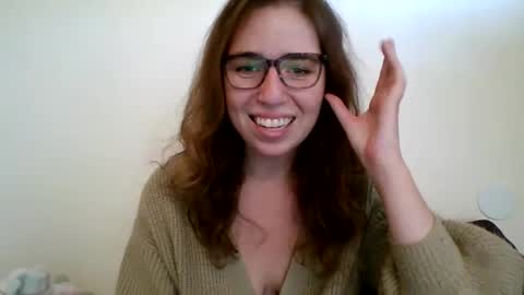 Snapshot of sweetsocalgirl chatting on 02/27/25, 10:53 sweetsocalgirl online show from 02/27/25, 10:53