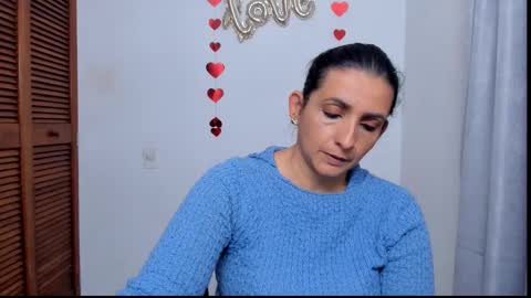 Sofia online show from 10/26/25, 02:17