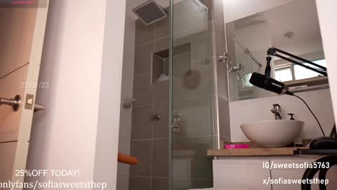 Sofia  online show from 01/27/25, 03:50