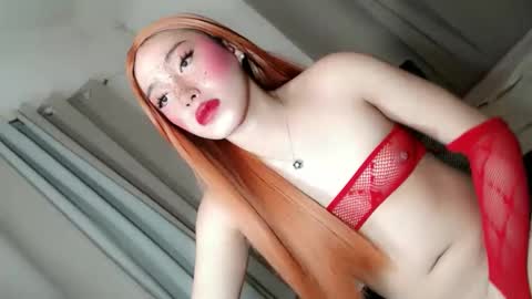 Snapshot of sweetsugarplum1 chatting on 04/18/26, 03:21 FATIMA online show from 04/18/26, 03:21