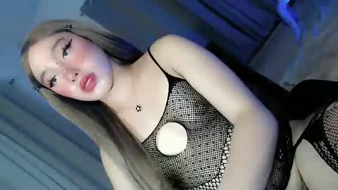Snapshot of sweetsugarplum1 chatting on 06/03/26, 01:41 FATIMA online show from 06/03/26, 01:41