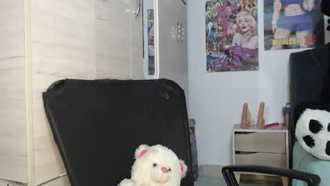sweett_candy1 online show from 11/05/25, 03:39