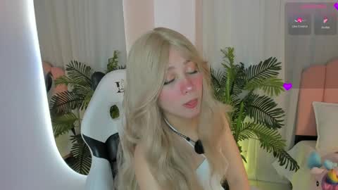 Snapshot of sweett_fire chatting on 05/06/26, 05:40 sweett_fire online show from 05/06/26, 05:40