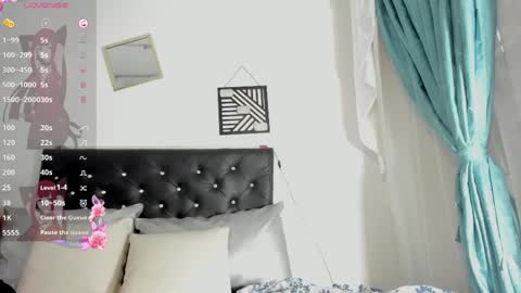 Snapshot of sweett_maria_ chatting on 04/23/26, 06:43 Sweett Maria online show from 04/23/26, 06:43