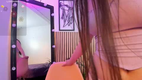 Moon online show from 09/17/25, 04:19
