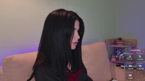    online show from 10/06/25, 04:37