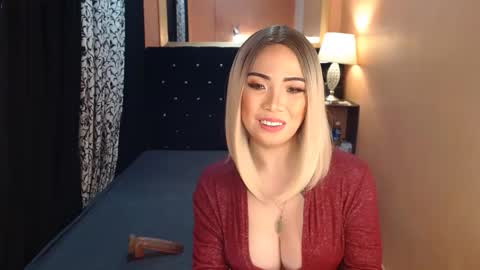Ms trixiee online show from 12/28/24, 10:23