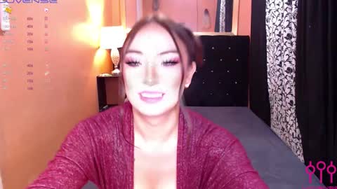 Ms trixiee online show from 11/25/25, 09:20