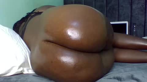 Snapshot of sweettrozzy chatting on 03/01/25, 09:59 sweettrozzy online show from 03/01/25, 09:59