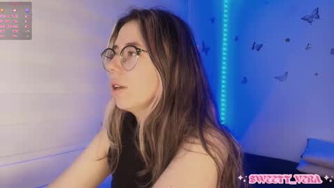 Veronica Independent Model online show from 10/24/25, 10:00