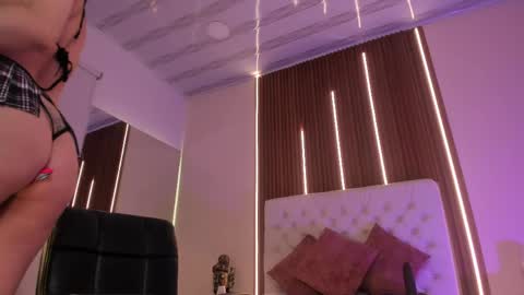 Snapshot of sweetty_paulina chatting on 05/20/26, 01:06 Swetty. online show from 05/20/26, 01:06