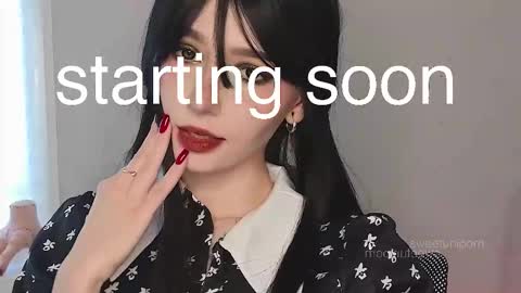 Snapshot of sweetuniporn chatting on 10/10/25, 07:29 Elis  a little vacation Ill be here Saturday my schedules in bio online show from 10/10/25, 07:29