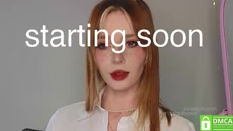 Snapshot of sweetuniporn chatting on 11/10/25, 09:30 Elis a little vacation Ill be here Saturday my schedules in bio online show from 11/10/25, 09:30