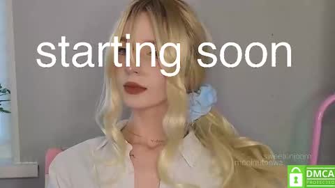 Snapshot of sweetuniporn chatting on 11/16/25, 08:09 Elis a little vacation Ill be here Saturday my schedules in bio online show from 11/16/25, 08:09