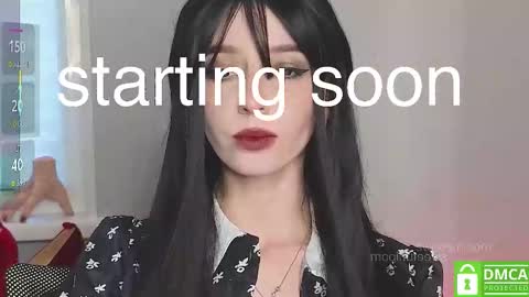 Snapshot of sweetuniporn chatting on 11/29/25, 06:38 Elis a little vacation Ill be here Saturday my schedules in bio online show from 11/29/25, 06:38