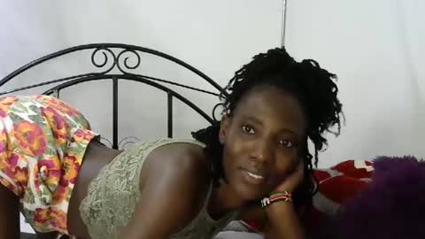 sweetvalariy online show from 02/24/25, 05:31