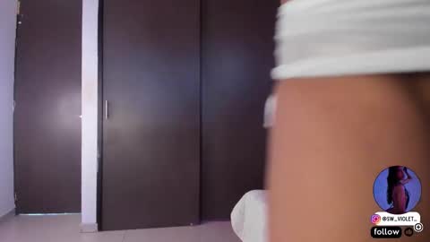 sweetviolet___ online show from 11/20/25, 12:05