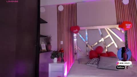 Snapshot of sweetviolet___ chatting on 02/18/26, 12:34 sweetviolet___ online show from 02/18/26, 12:34