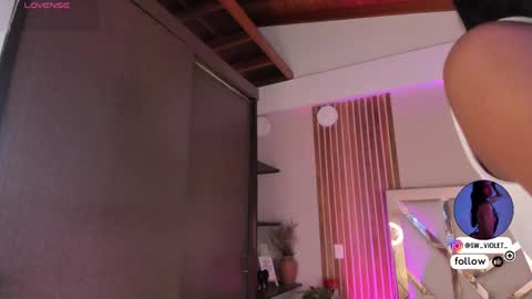 Snapshot of sweetviolet___ chatting on 05/13/26, 12:35 sweetviolet___ online show from 05/13/26, 12:35