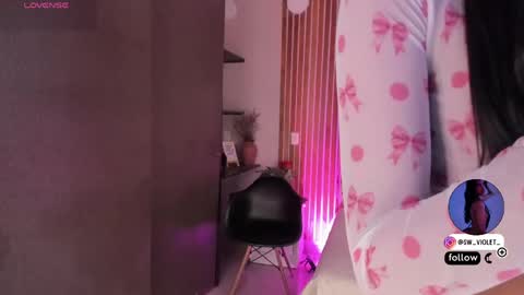 Snapshot of sweetviolet___ chatting on 05/17/26, 12:34 sweetviolet___ online show from 05/17/26, 12:34