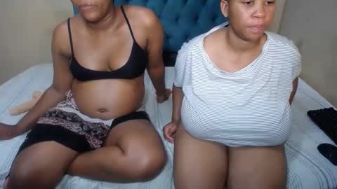 Snapshot of sweetwetebony2 chatting on 02/21/25, 02:59 sweetwetebony2 online show from 02/21/25, 02:59