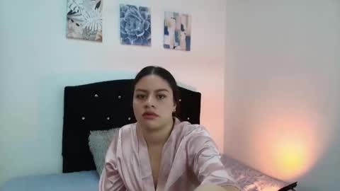Mia online show from 02/23/26, 12:13