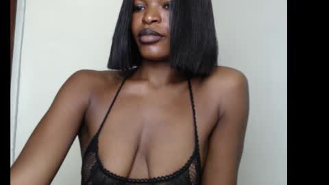 Snapshot of sweetxxboobsx chatting on 10/11/25, 09:02 sweetxxboobsx online show from 10/11/25, 09:02