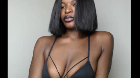 Snapshot of sweetxxboobsx chatting on 10/27/25, 10:36 sweetxxboobsx online show from 10/27/25, 10:36