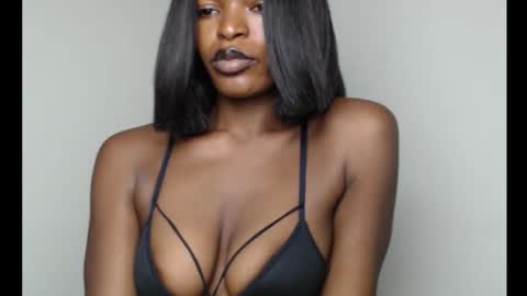 Snapshot of sweetxxboobsx chatting on 11/03/25, 08:04 sweetxxboobsx online show from 11/03/25, 08:04