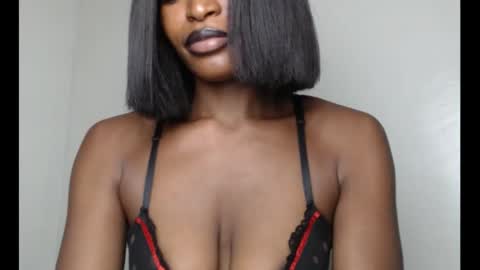 Snapshot of sweetxxboobsx chatting on 11/04/25, 08:46 sweetxxboobsx online show from 11/04/25, 08:46