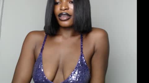 Snapshot of sweetxxboobsx chatting on 12/05/25, 09:18 sweetxxboobsx online show from 12/05/25, 09:18