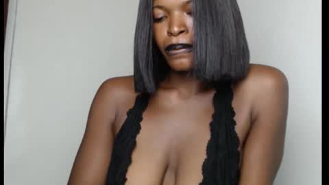 Snapshot of sweetxxboobsx chatting on 01/16/26, 08:18 sweetxxboobsx online show from 01/16/26, 08:18