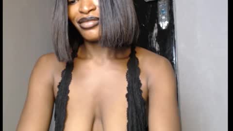 Snapshot of sweetxxboobsx chatting on 02/12/26, 07:03 sweetxxboobsx online show from 02/12/26, 07:03