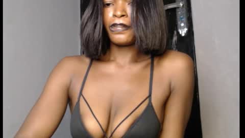 Snapshot of sweetxxboobsx chatting on 02/16/26, 10:22 sweetxxboobsx online show from 02/16/26, 10:22