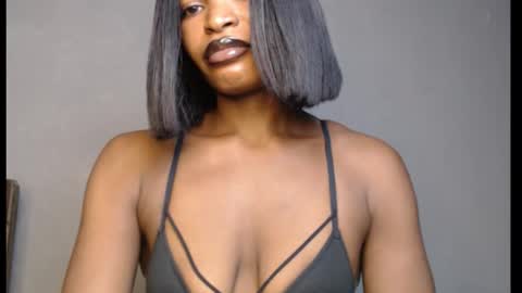 Snapshot of sweetxxboobsx chatting on 03/25/26, 08:59 sweetxxboobsx online show from 03/25/26, 08:59