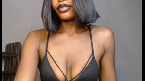 Snapshot of sweetxxboobsx chatting on 04/12/26, 08:30 sweetxxboobsx online show from 04/12/26, 08:30