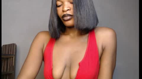 Snapshot of sweetxxboobsx chatting on 04/15/26, 08:21 sweetxxboobsx online show from 04/15/26, 08:21