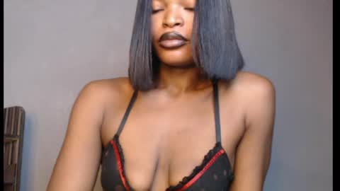 Snapshot of sweetxxboobsx chatting on 04/21/26, 08:42 sweetxxboobsx online show from 04/21/26, 08:42