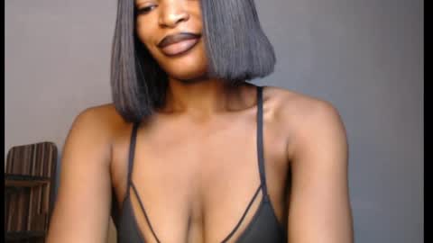 Snapshot of sweetxxboobsx chatting on 04/25/26, 07:00 sweetxxboobsx online show from 04/25/26, 07:00