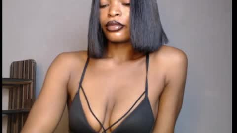Snapshot of sweetxxboobsx chatting on 04/26/26, 07:50 sweetxxboobsx online show from 04/26/26, 07:50
