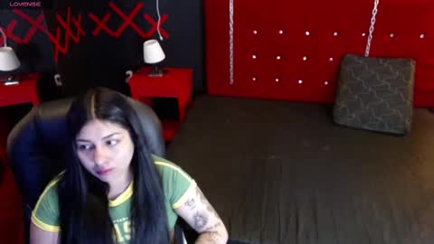 Ashley 3 online show from 01/18/25, 11:21