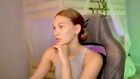 Snapshot of sweety_emilya chatting on 07/14/26, 08:19 Emily online show from 07/14/26, 08:19