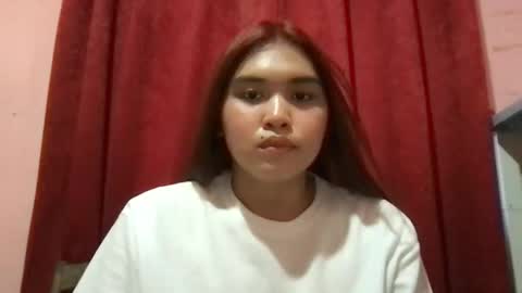 Snapshot of sweety_heart18 chatting on 05/21/26, 05:58 sweety_heart18 online show from 05/21/26, 05:58