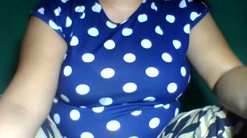 sweety_kaye29 online show from 01/01/25, 07:32