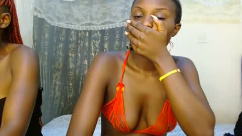 Snapshot of sweety_spixxy chatting on 04/28/26, 02:27 Dolly online show from 04/28/26, 02:27