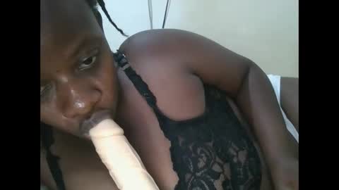 sweetyass25 online show from 09/13/25, 05:35